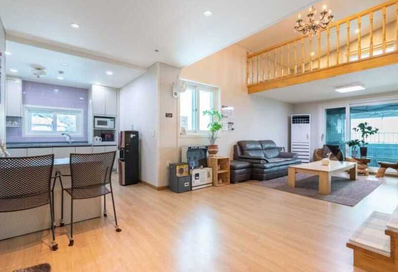 Namyangju Noblian House Pension