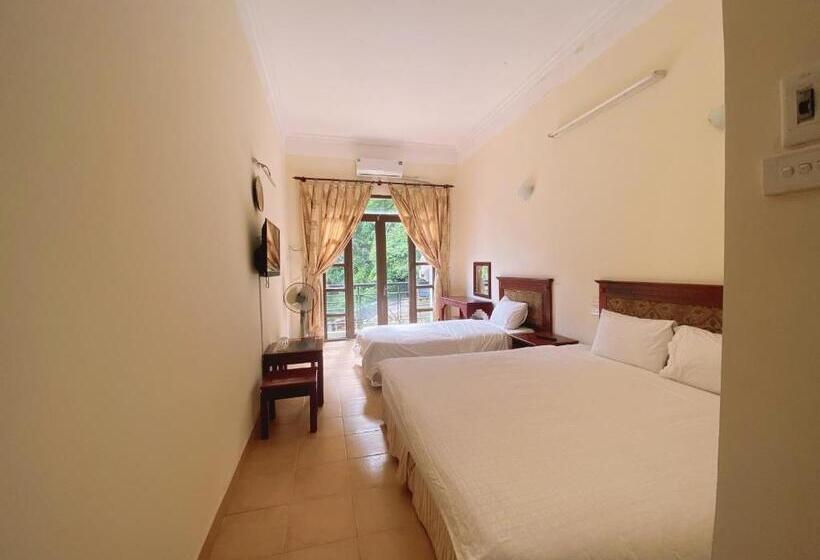 پانسیون An Phú Motel Tam đảo