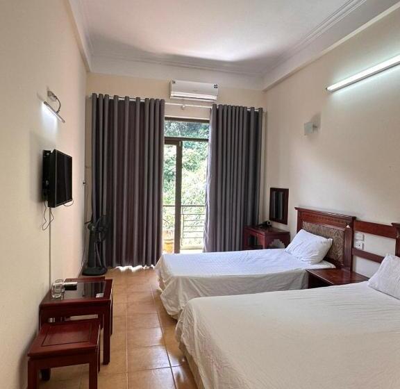 پانسیون An Phú Motel Tam đảo