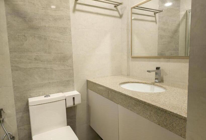 پانسیون Arora View