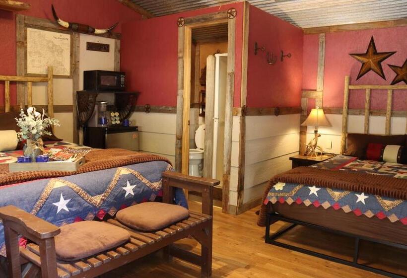 펜션 Acorn Hideaways Canton Cozy Frontier Suite 1890s Cattle & Land Decor