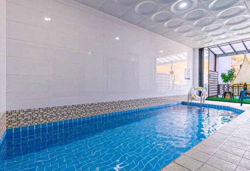 Pensão Gapyeong Leciel Pool Villa