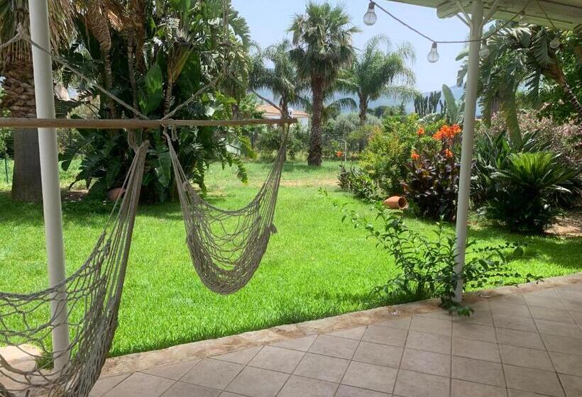 بنسيون Green Garden Oasi