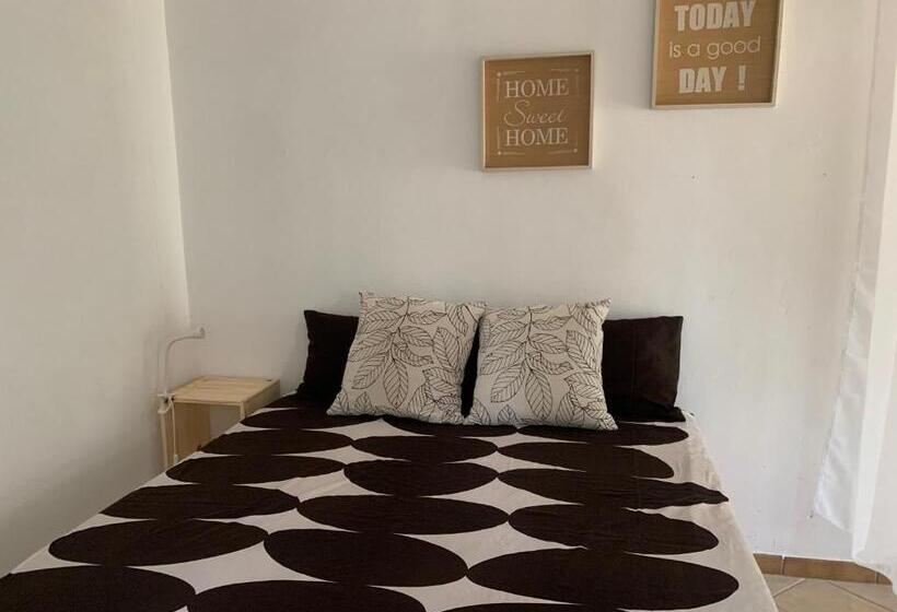 بنسيون Green Garden Oasi