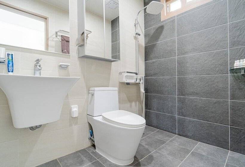 Pension (Hôtel basse catégorie) Jeju Private Aewol