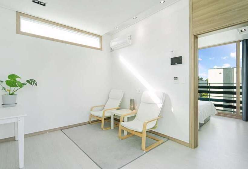 Pension (Hôtel basse catégorie) Jeju Private Aewol