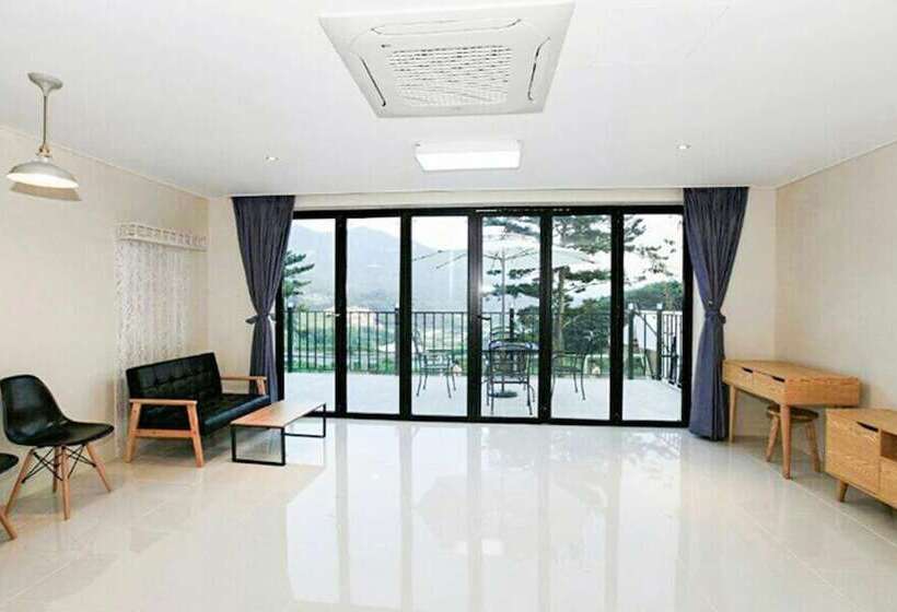 ペンション Miryang Myway Resort