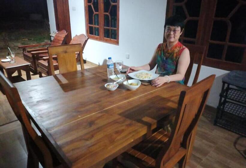 ペンション Sigiri Arana