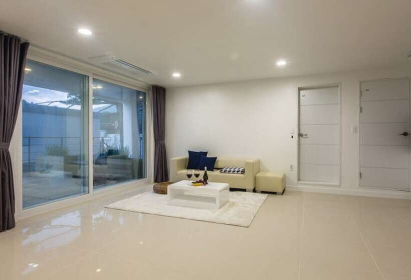 Pension Geoje Casa Delfino