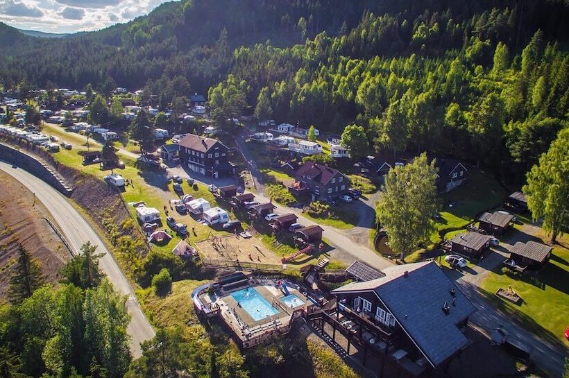 استراحتگاه Topcamp Rustberg Hafjell