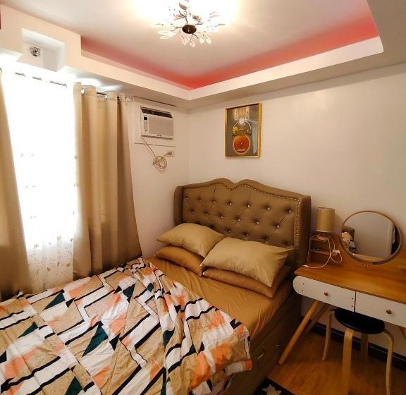 Rj Condotel @arezzo Place Davao