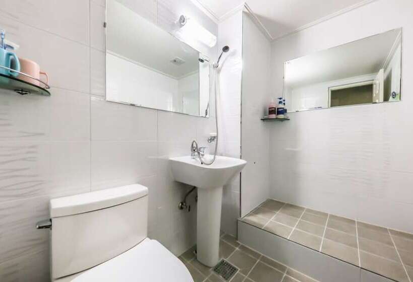 Seosan Emperor Motel