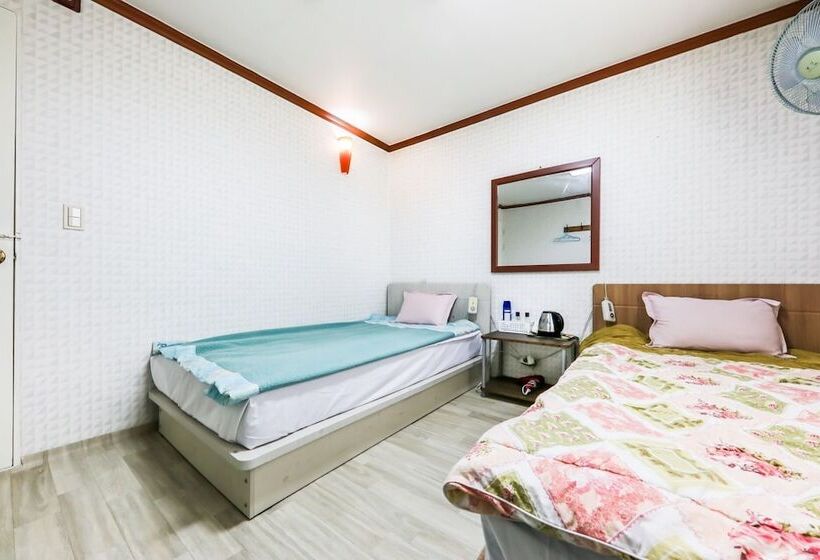 Seosan Emperor Motel
