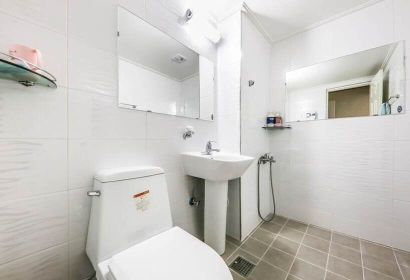 Seosan Emperor Motel