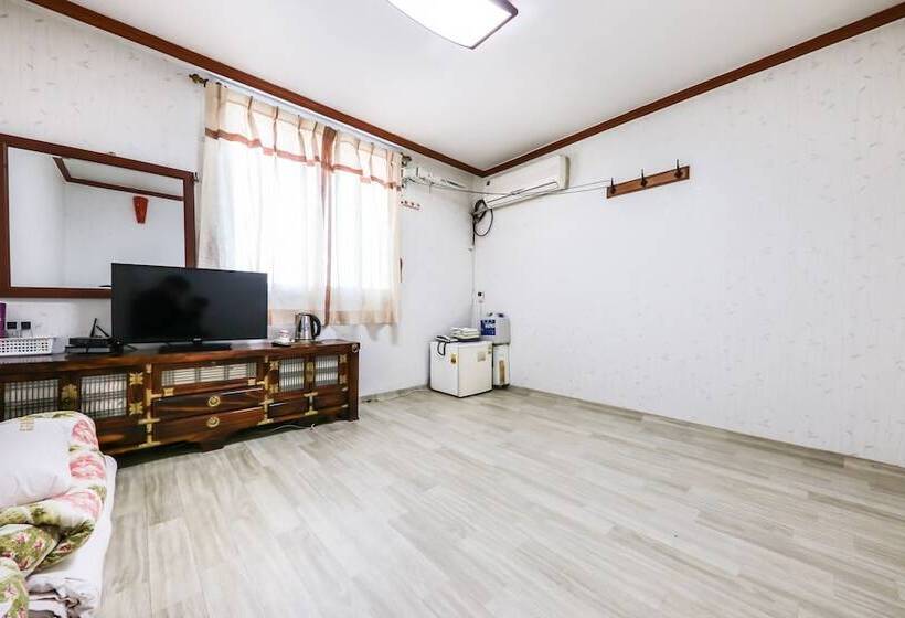 Seosan Emperor Motel