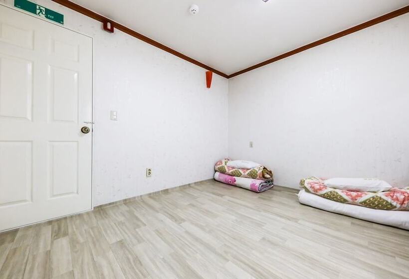 Seosan Emperor Motel