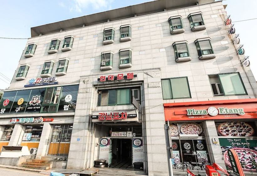 Yanggu Hyundai Motel