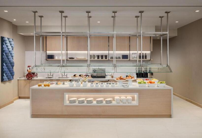 Ac Hotel By Marriott Jacksonville St Johns Town Center