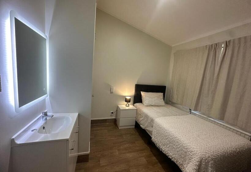 הוסטל Eden Lodge