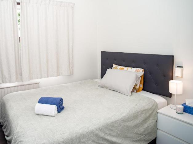 הוסטל Eden Lodge