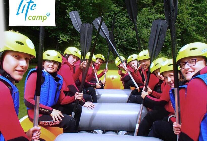 Общежитие Life Camp