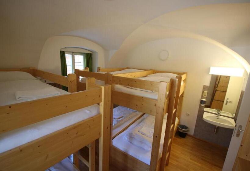 Общежитие Life Camp