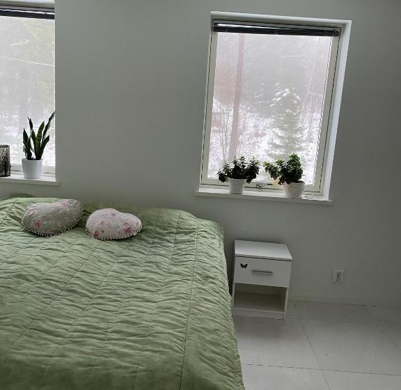 ユースホステル Natursköna