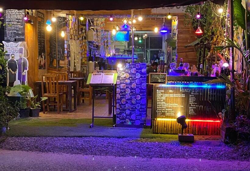 ベッドアンドブレックファースト Bamboo Gold Houses