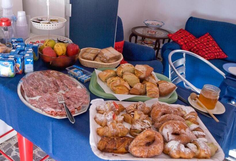 住宿加早餐  Bouganville House