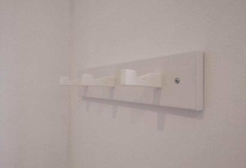 تختخواب و صبحانه Camera E Bagno Privato A 3 Minuti Dalla Stazione