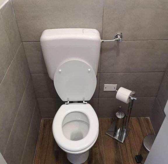 تختخواب و صبحانه Camera E Bagno Privato A 3 Minuti Dalla Stazione