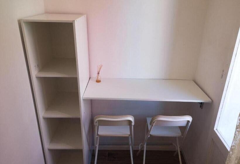 تختخواب و صبحانه Camera E Bagno Privato A 3 Minuti Dalla Stazione