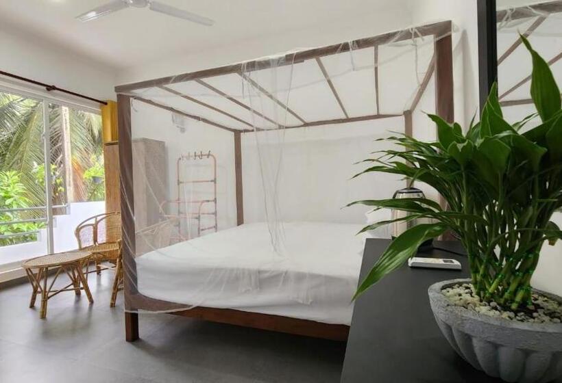 민박 E Seven House