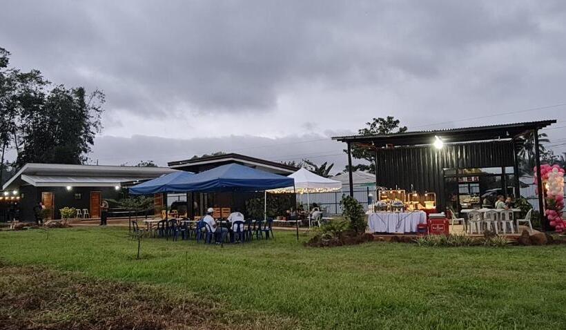 تختخواب و صبحانه Jorge S Black Cabin