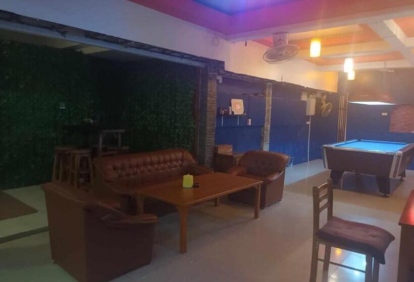 مبيت وإفطار Just A Puff