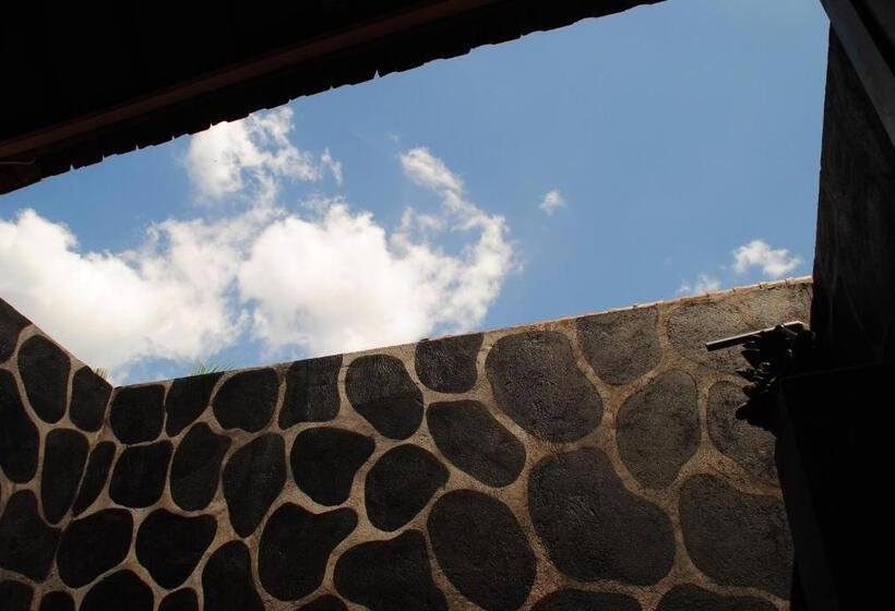 צימר Kubu Sari Guest House