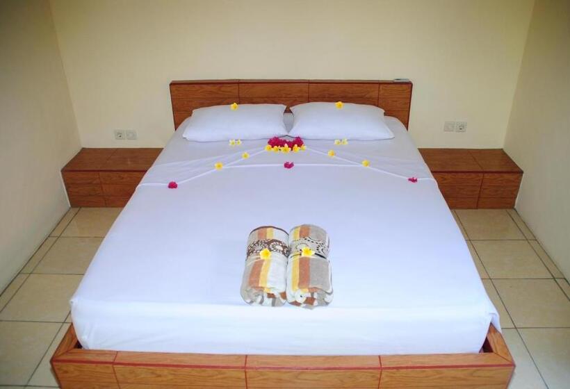 민박 Kubu Sari Guest House