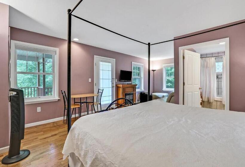 住宿加早餐  Moondance Ridge Suites