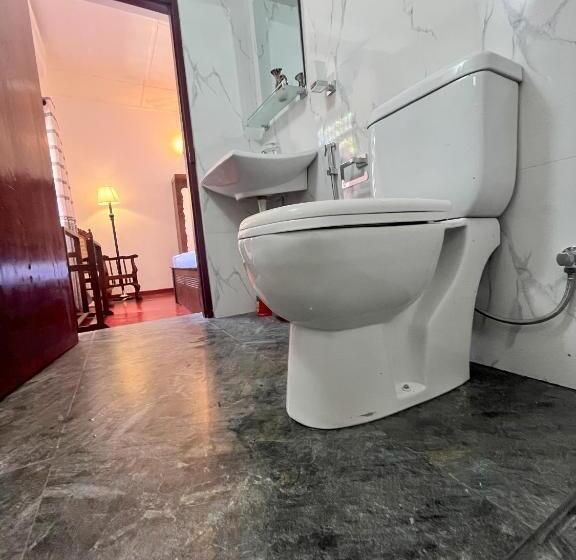 민박 Quantum Villa Weligambay