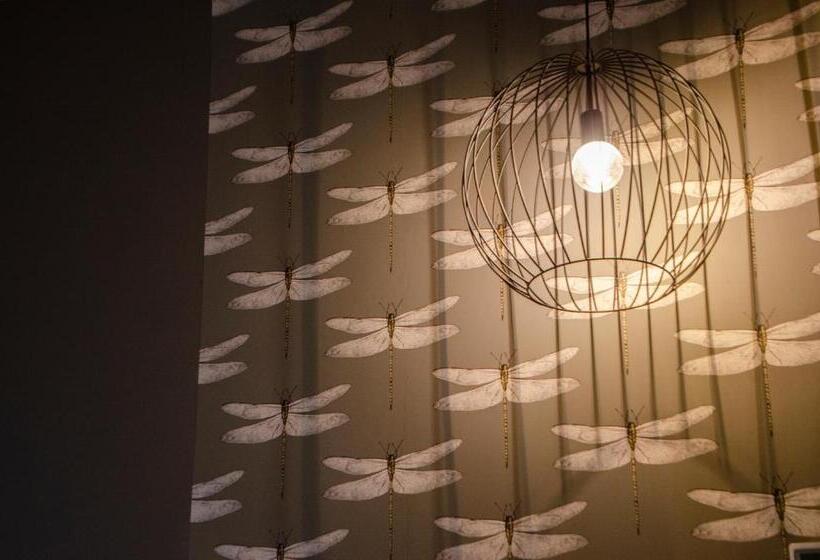 تختخواب و صبحانه Torte & Lini