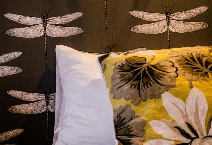 تختخواب و صبحانه Torte & Lini