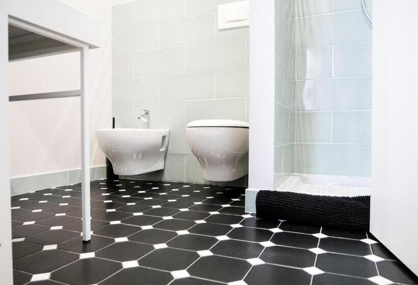 تختخواب و صبحانه Torte & Lini