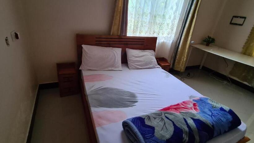 مبيت وإفطار Triple D S