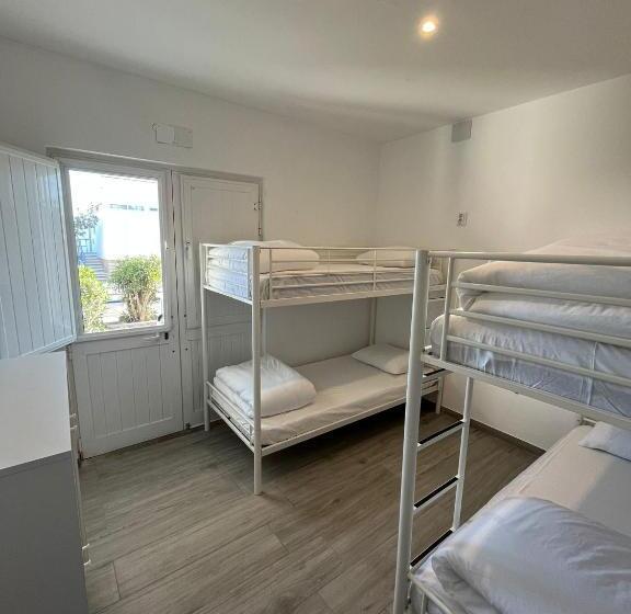 Blife Faro Beach Hostel & Rooms