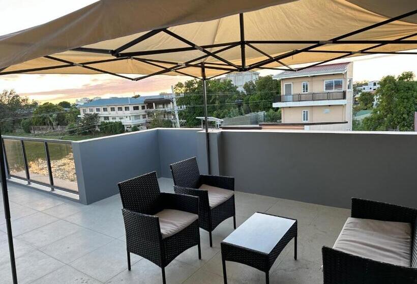 D Elements Hotel And Dormitory