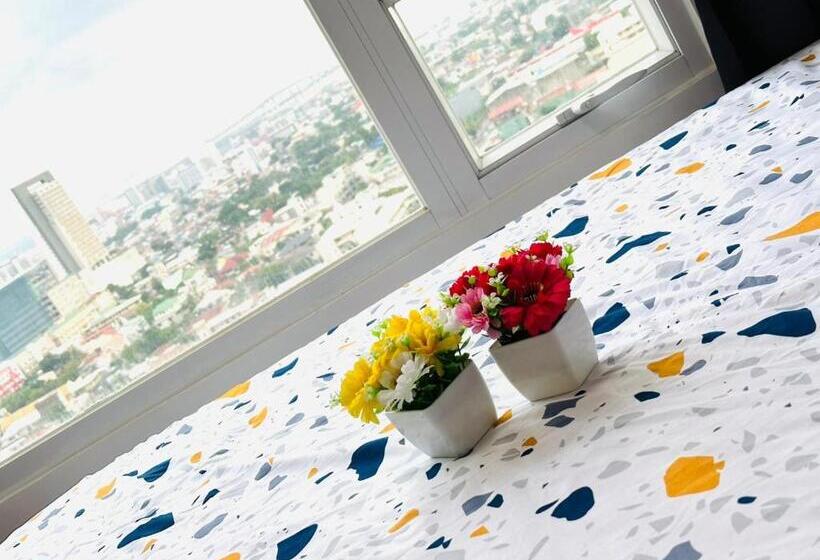 Group Friendly Cebu Condo With Mall Access