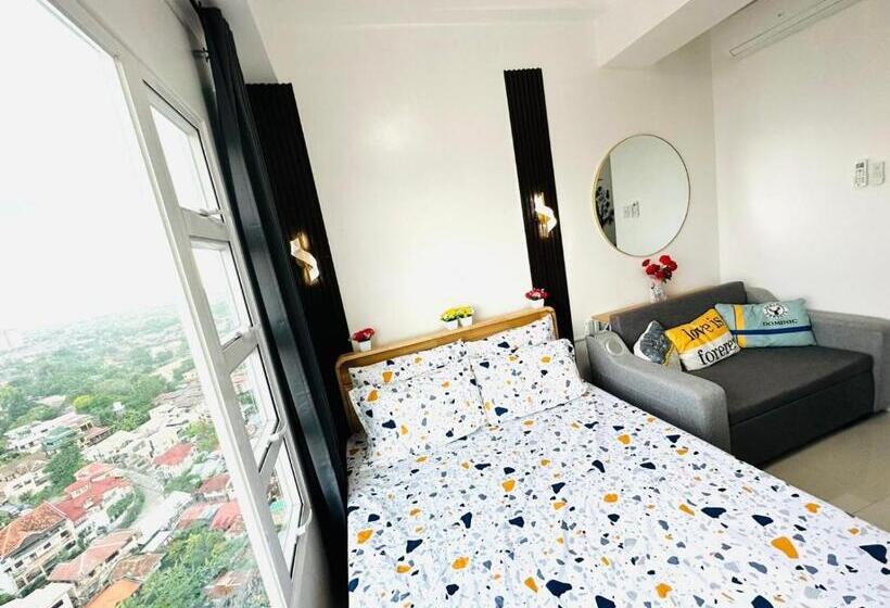 Group Friendly Cebu Condo With Mall Access