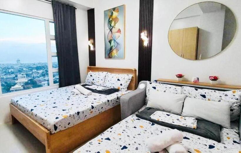 Group Friendly Cebu Condo With Mall Access