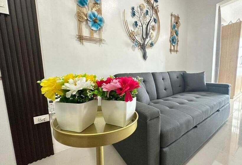 Group Friendly Cebu Condo With Mall Access