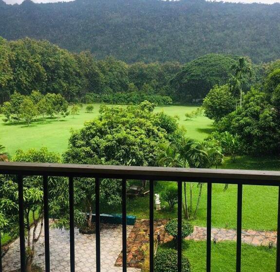 酒店 เพชรมณีกาญจน์ บีช รีสอร์ท